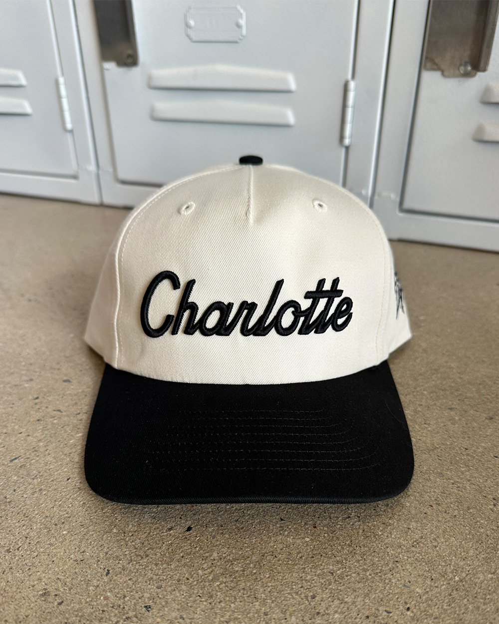 Charlotte hat