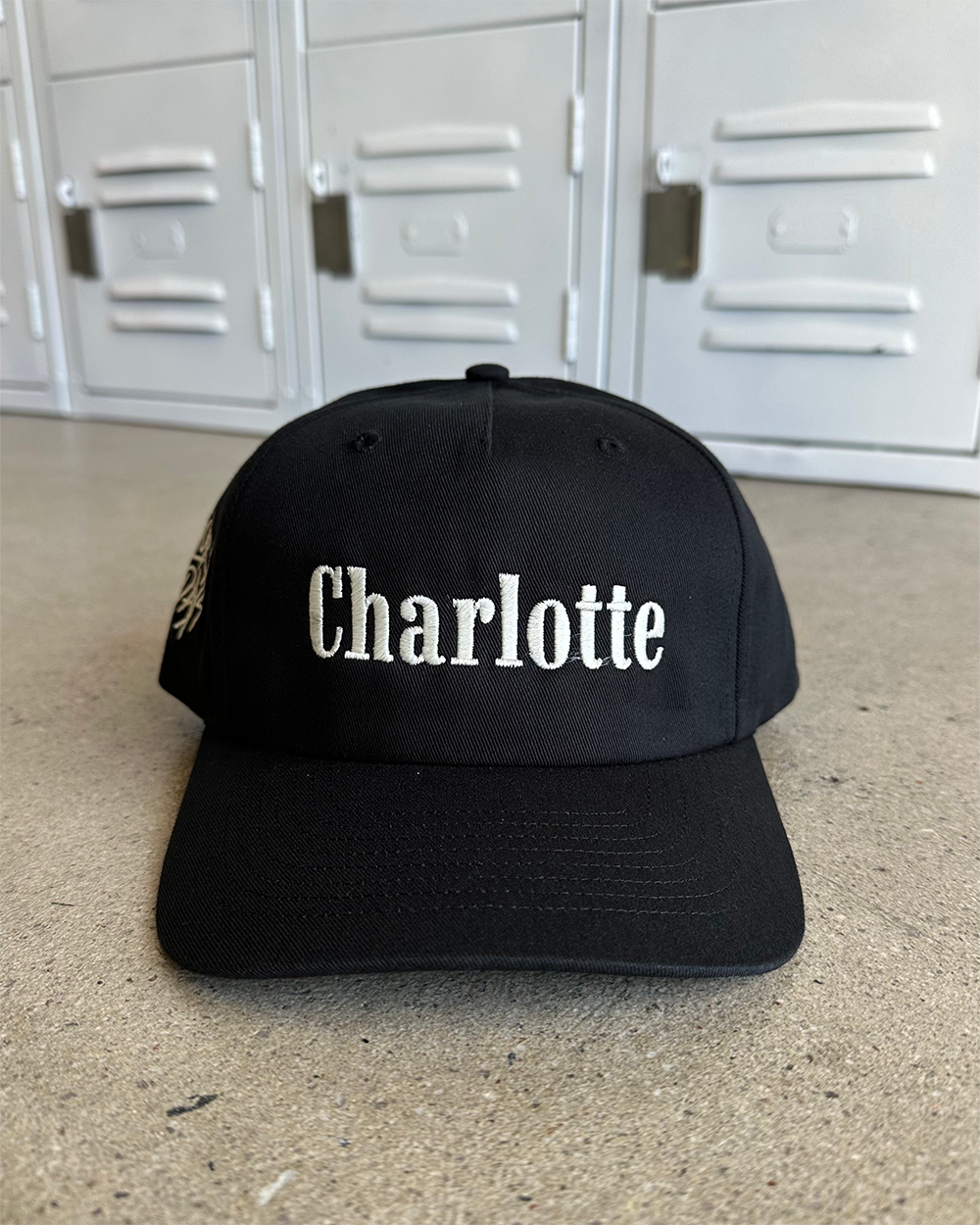 Charlotte hat