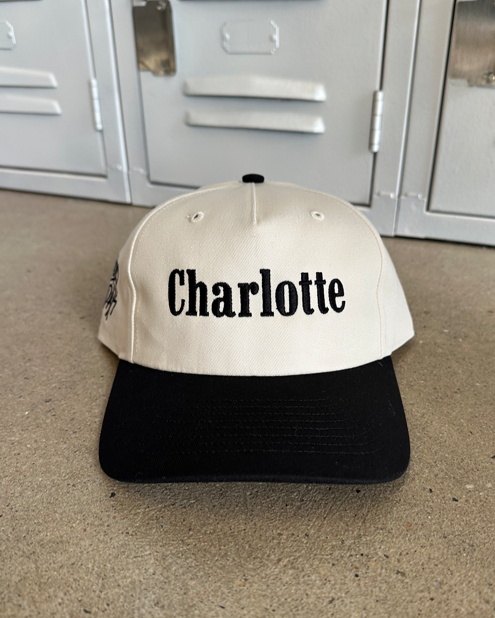Charlotte hat